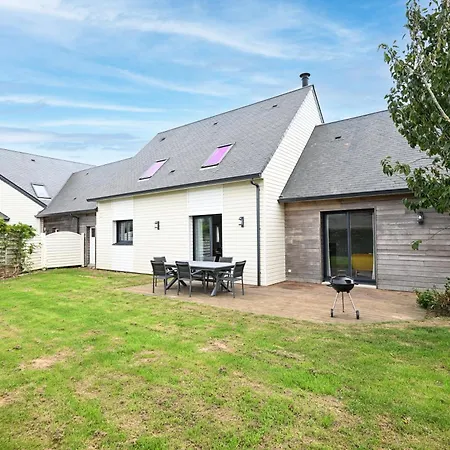 House Of Travels - Proche 펜션 맨비유