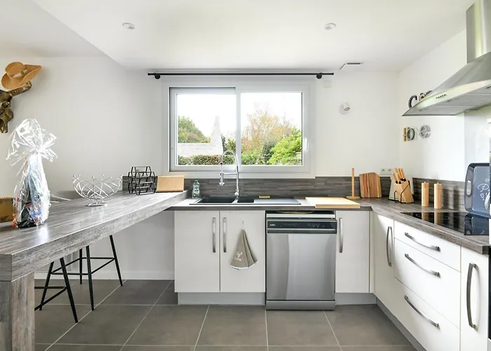 House Of Travels - Proche Ferienhaus *