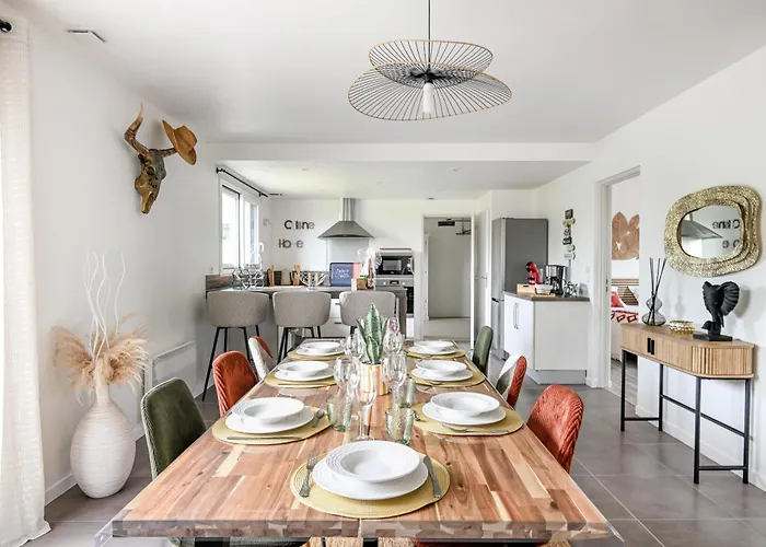 House Of Travels - Proche Manvieux