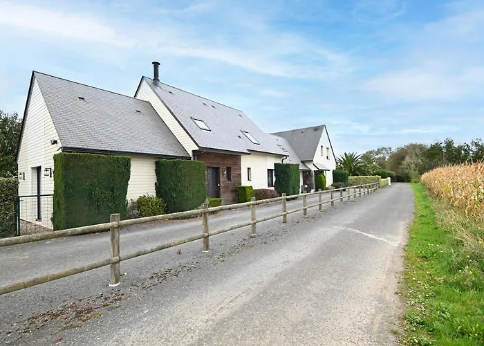 House Of Travels - Proche